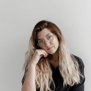 Meet your Posher, Maya